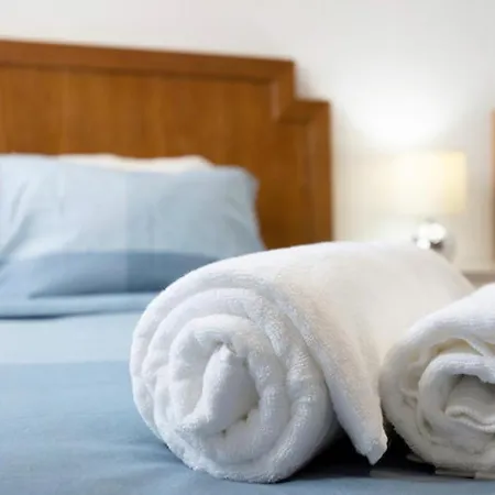 Cozy With Seaview 300m From Vau شقة