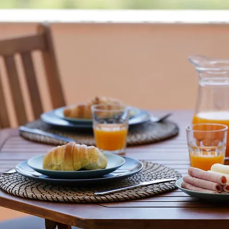 Cozy With Seaview 300m From Vau بورتيماو