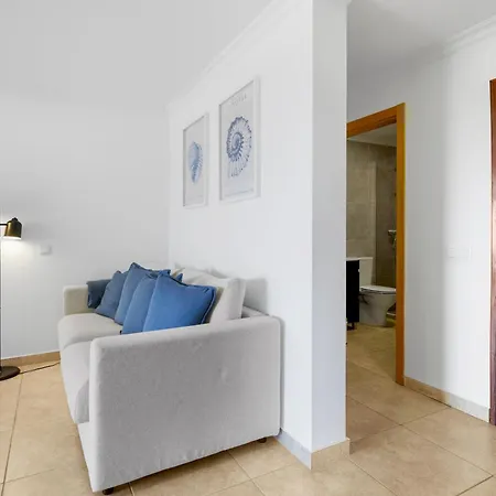 Cozy With Seaview 300m From Vau 아파트