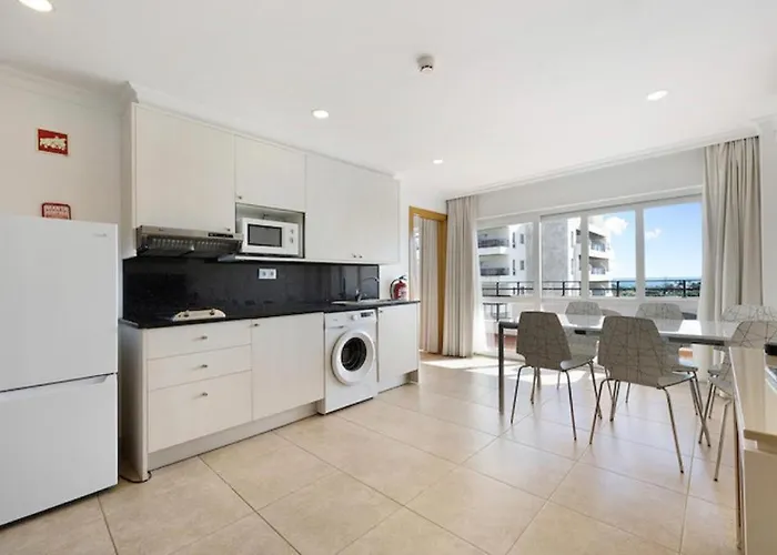 Cozy With Seaview 300m From Vau * Portimão