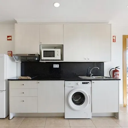 דירה Cozy With Seaview 300m From Vau