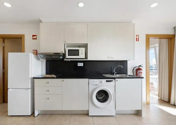 Daire Cozy With Seaview 300m From Vau